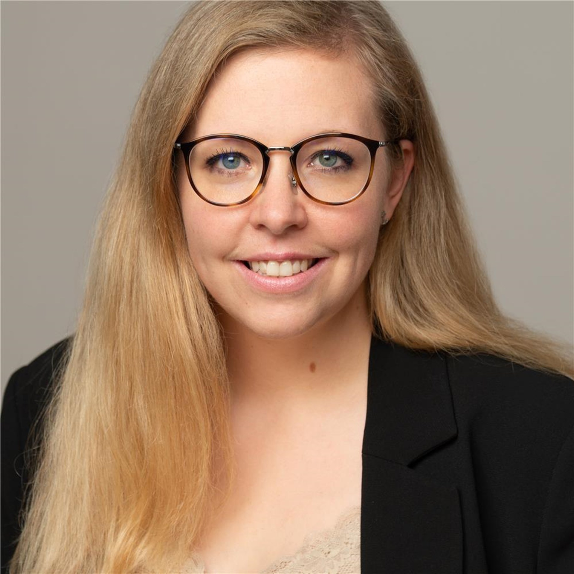 Esther Bücker