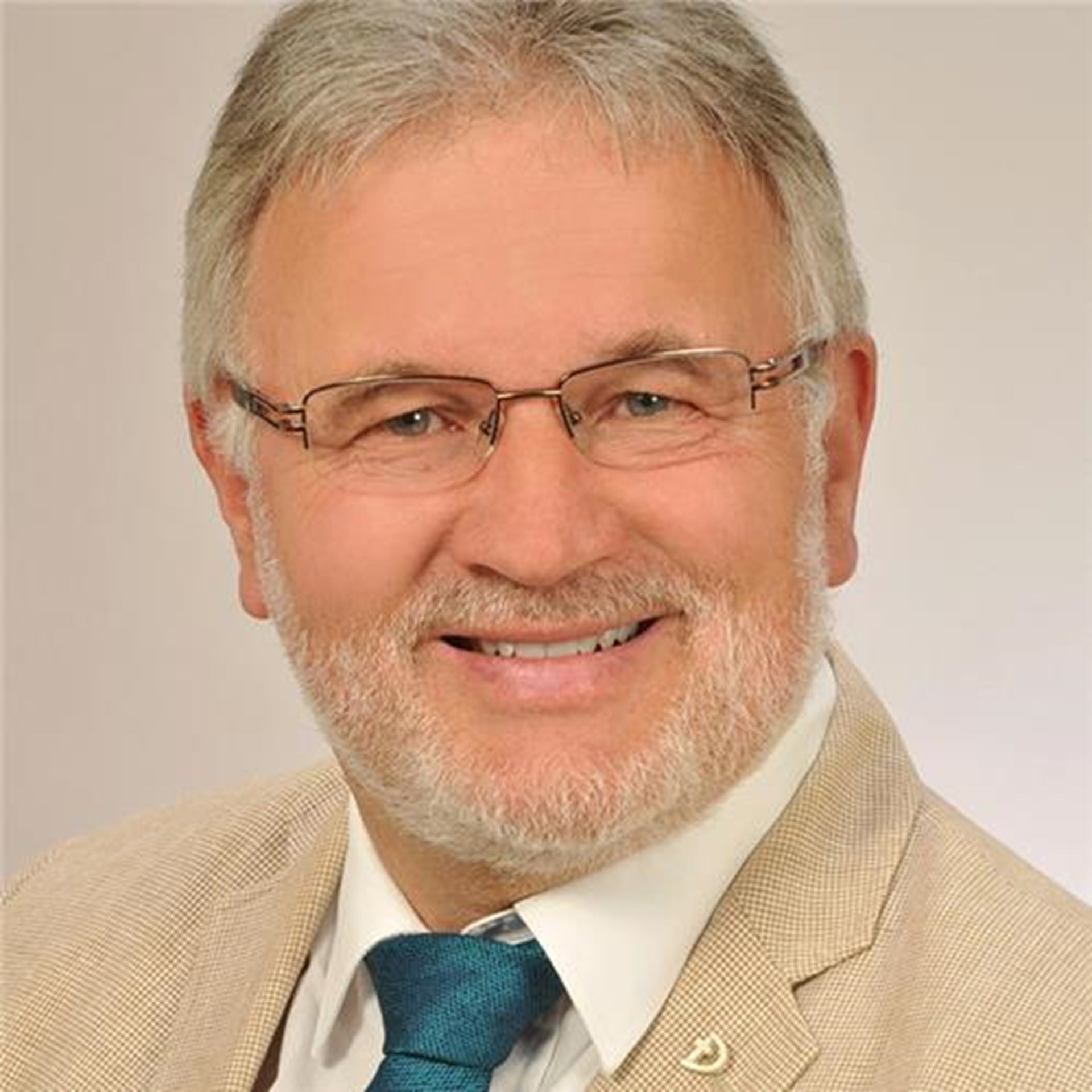 Portrait Caritasrat Diakon Martin Schlicht